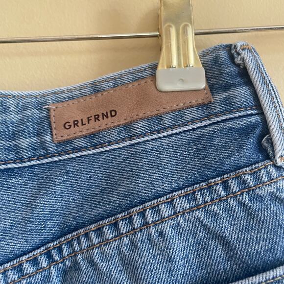 GRLFRND Cindy Shorts in Only With You Sz 25 Light Wash Ripped Distressed Cutoffs - Picture 8 of 13